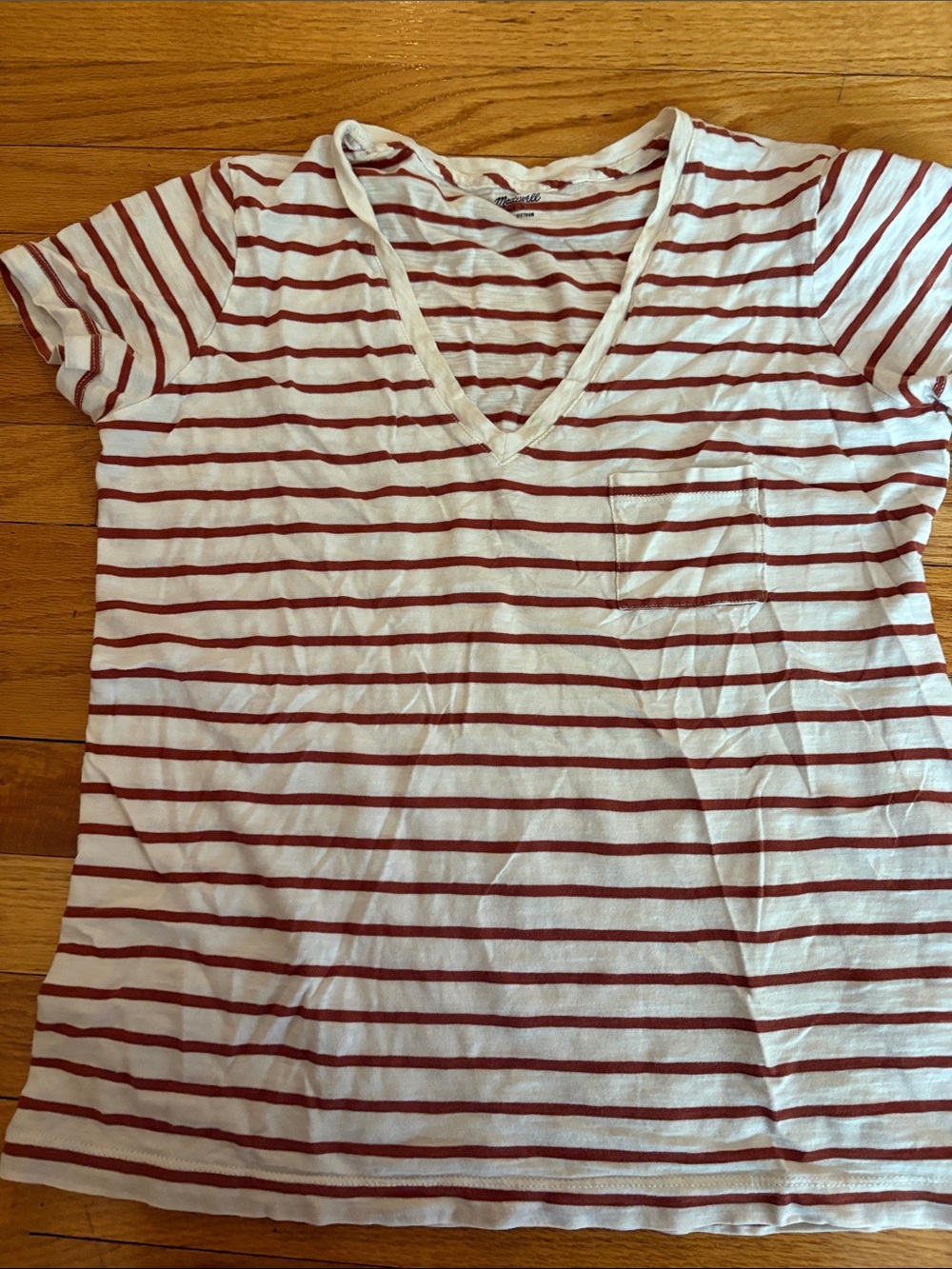 Madewell White and Red Striped V-Neck Short Sleeve Tee